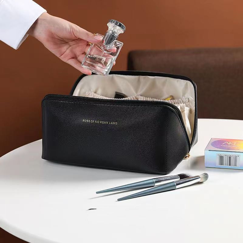 Ultimate Travel Cosmetic Bag: Spacious & Stylish Organizer for Makeup and Toiletries!